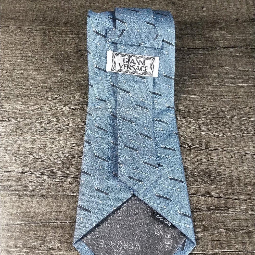 Gianni Versace hand-made Italian silk necktie